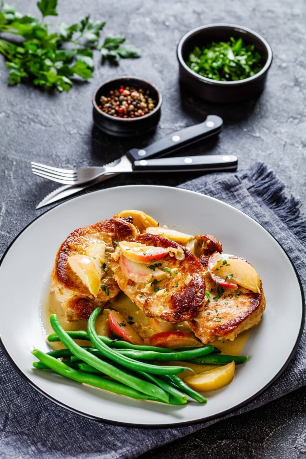 Cinnamon Apple Instant Pot Pork Chops