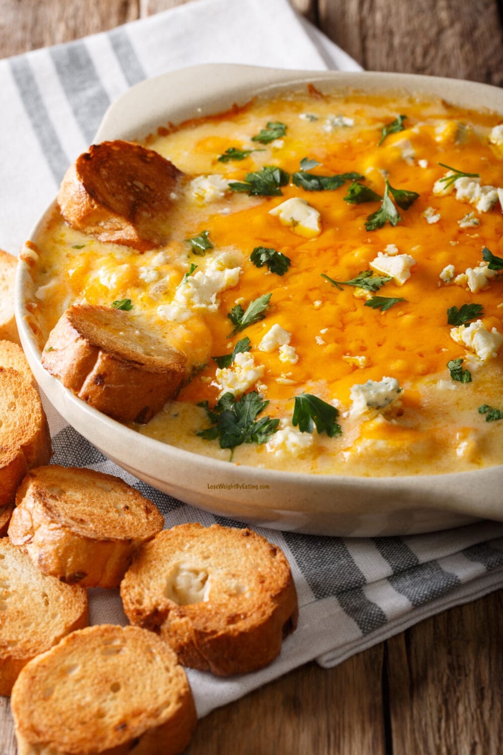 Low Calorie Buffalo Chicken Dip