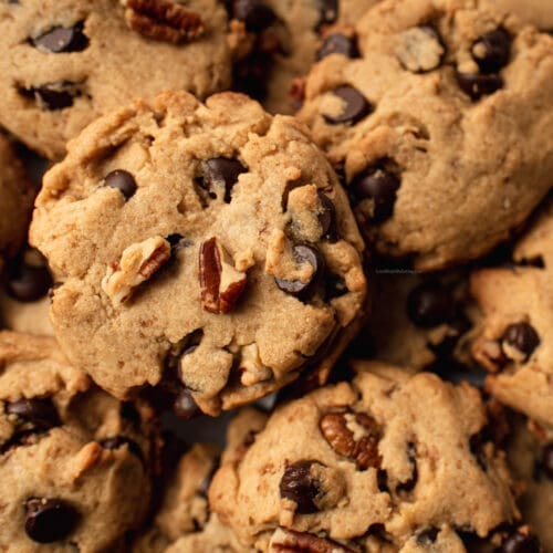 healthy chocolate chip cookies with nuts