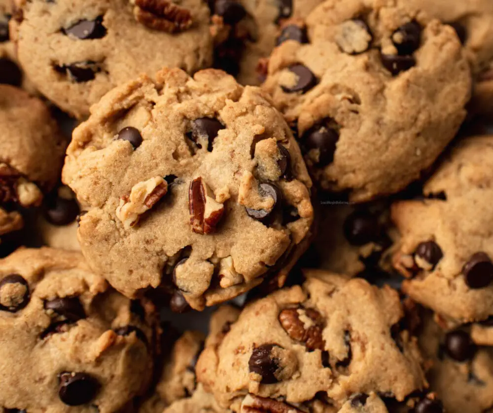 healthy chocolate chip cookies with nuts