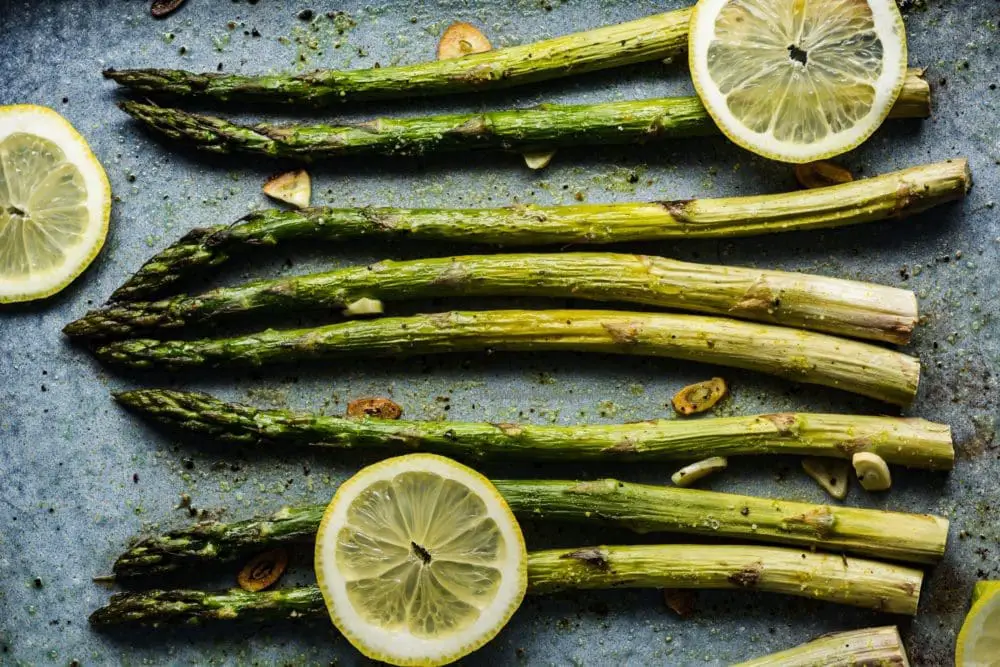 Oven Roasted Asparagus Recipe {How to Bake Asparagus}