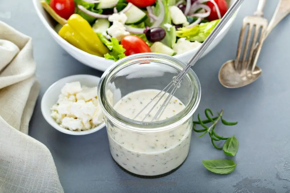 Easy Homemade Ranch Dressing Recipe