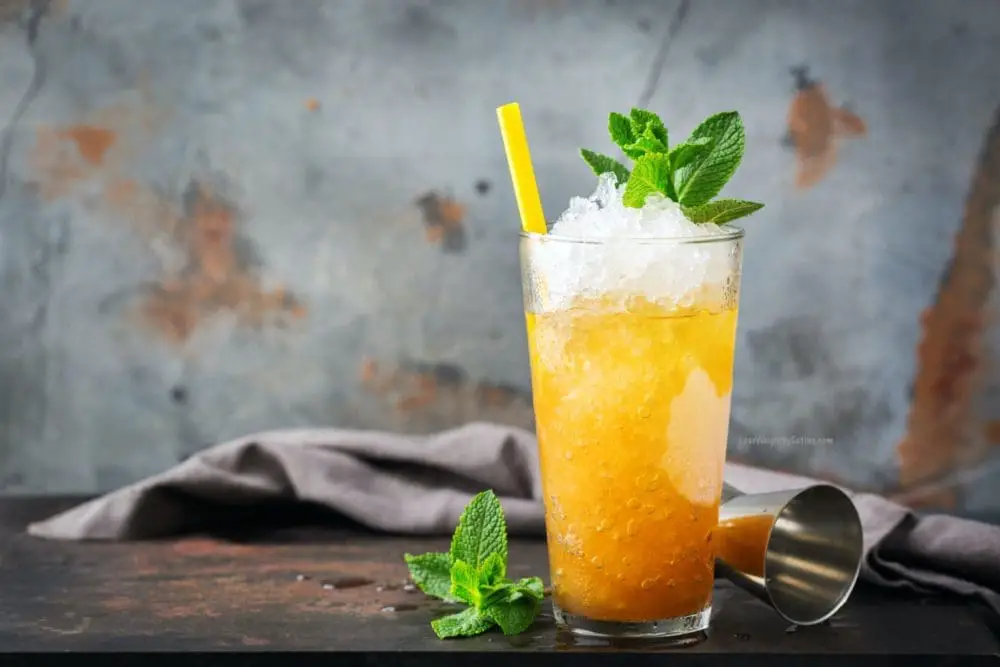 Easy Mint Julep Recipe