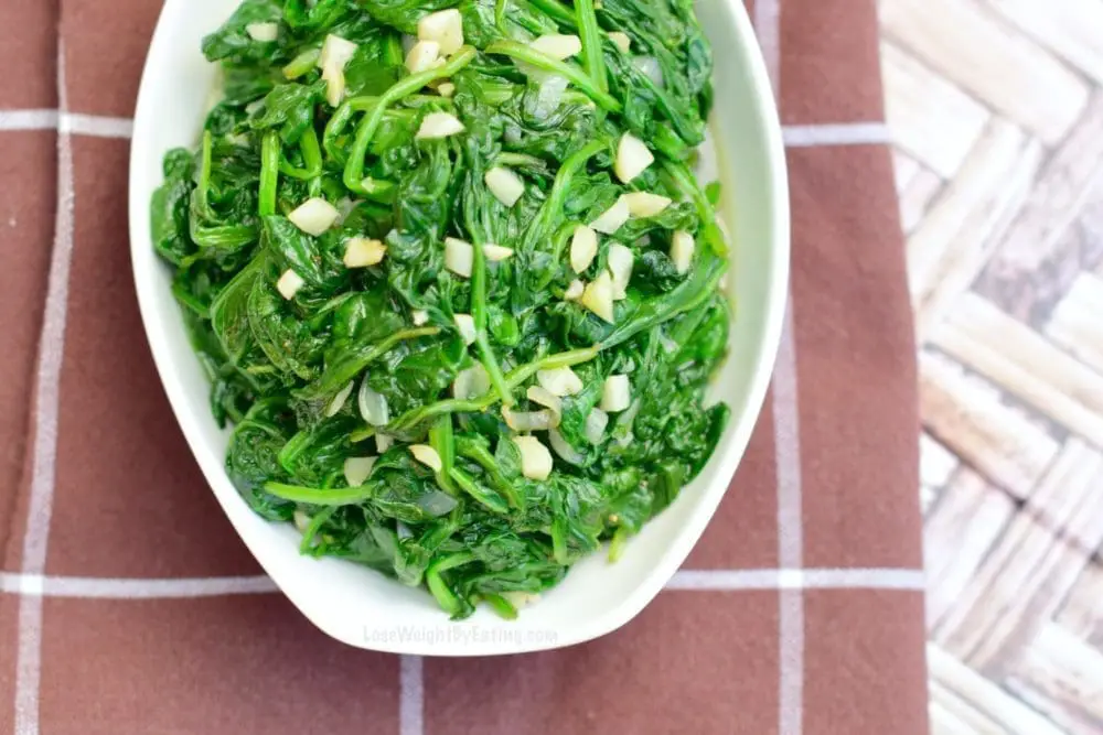 Easy Sautéed Spinach Recipe with Garlic and Lemon