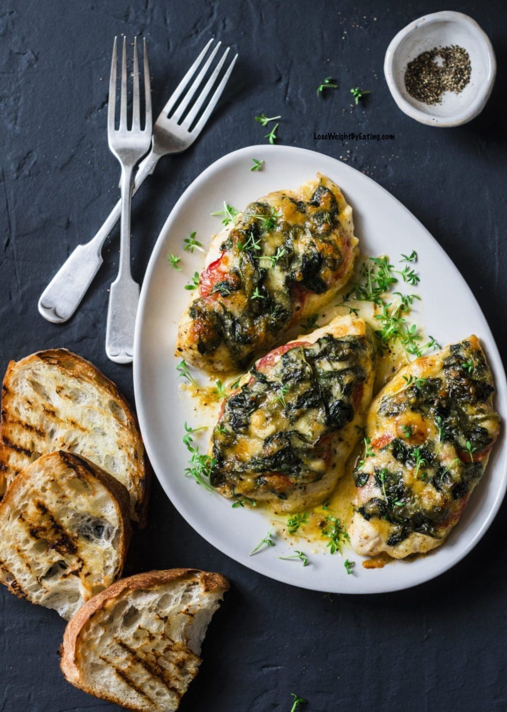 Healthy Cheese and Spinach Smothered Chicken in Crockpot