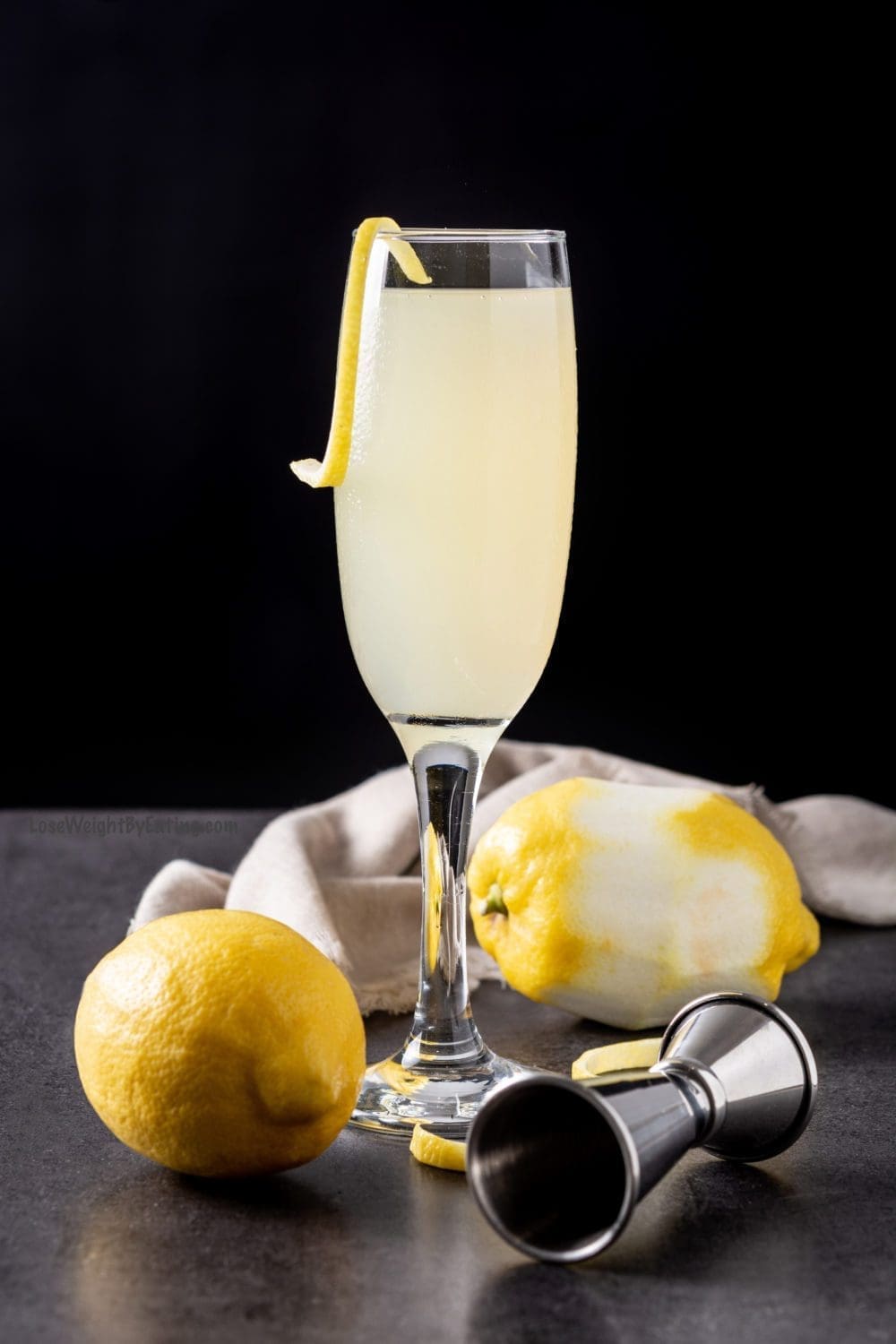 Low Calorie French 75 Cocktail Recipe