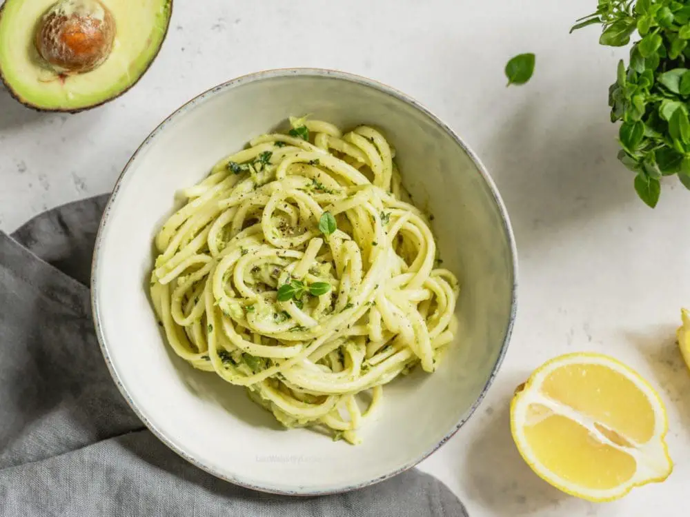 Healthy Pesto Avocado Pasta Sauce