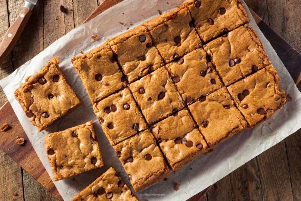 protein chocolate chip cookie bars