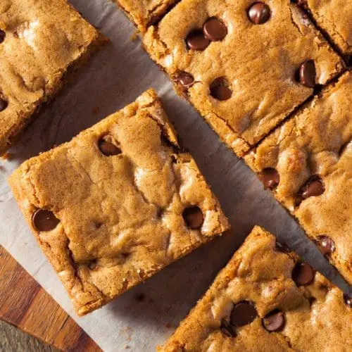 protein chocolate chip cookie bars