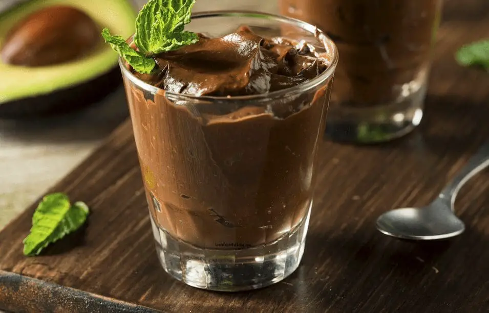 healthy chocolate avocado pudding