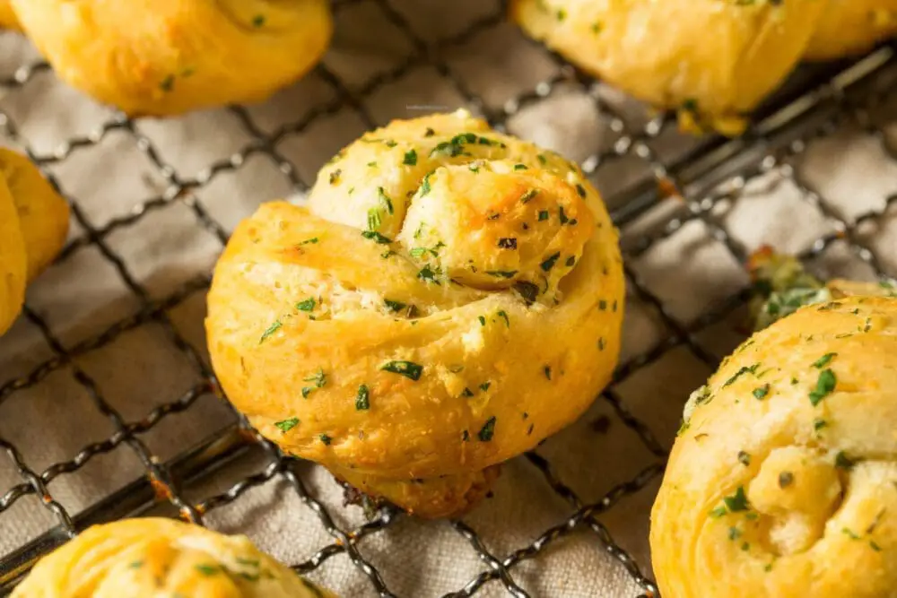 Healthy Garlic Knots