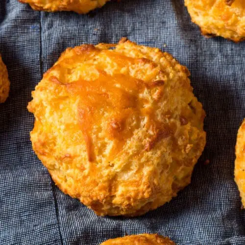 Low Calorie Cheddar Biscuits