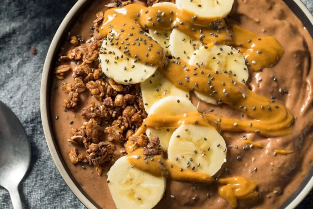 Low Calorie High Protein Chocolate Smoothie Bowl