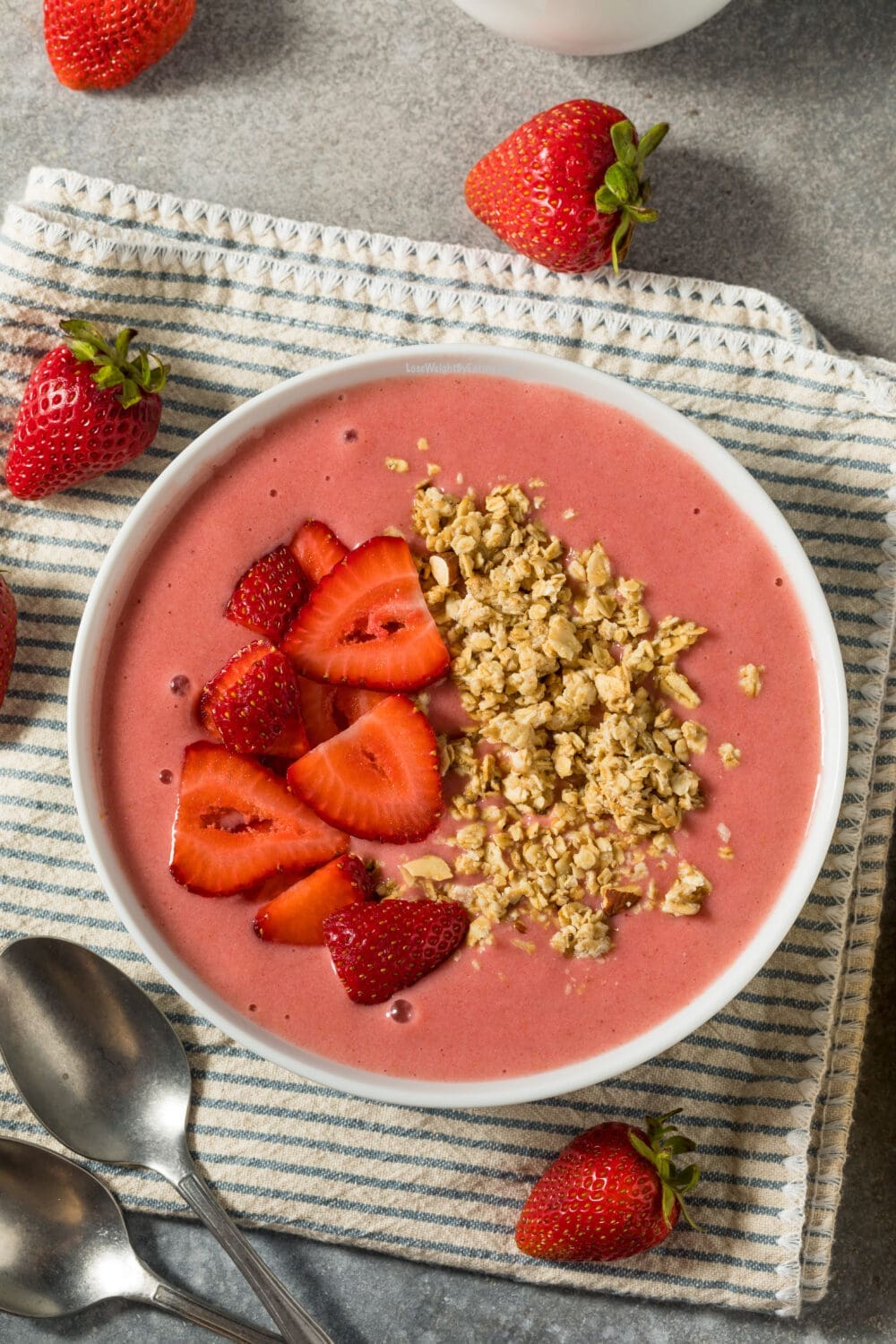 Low Calorie High Protein Yogurt Smoothie Bowls