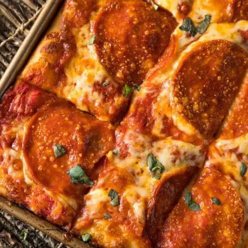 Low Calorie Sheet Pan Pizza