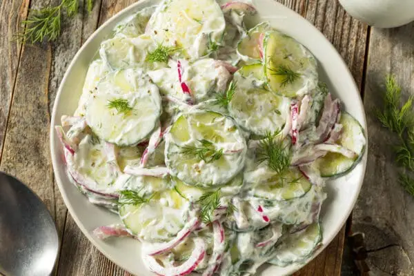 Low Calorie Creamy Cucumber Salad