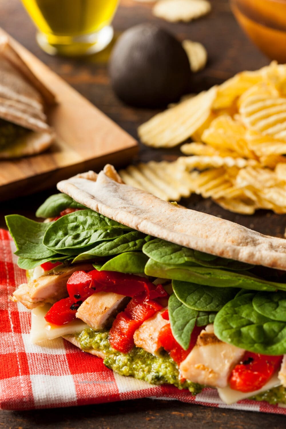 Low Calorie Pesto Chicken Pita Sandwich