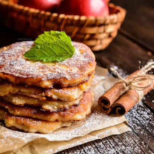 Healthy Apple Pancakes