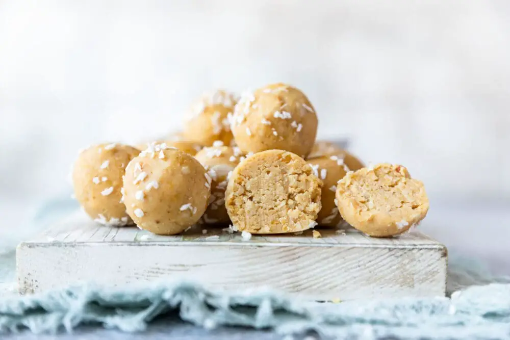 Low Calorie Peanut Butter Protein Balls