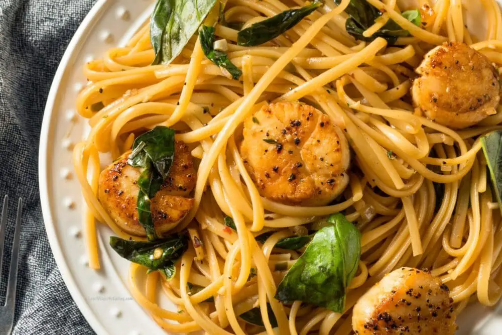 Low Calorie High Protein Lemon Scallop Pasta