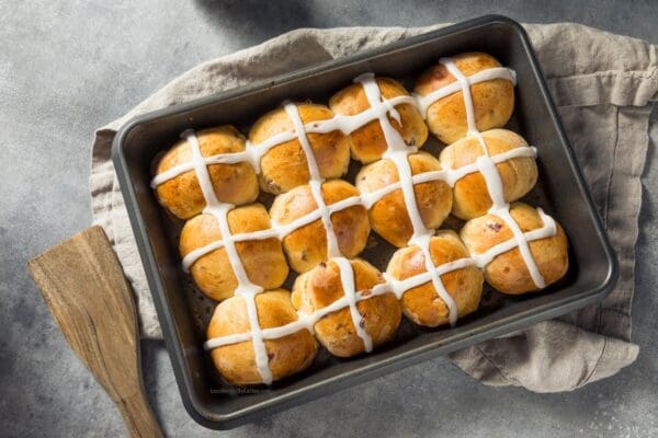 Low Calorie Hot Cross Buns