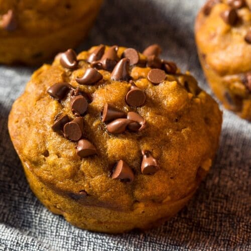 Low Calorie Chocolate Chip Pumpkin Muffins