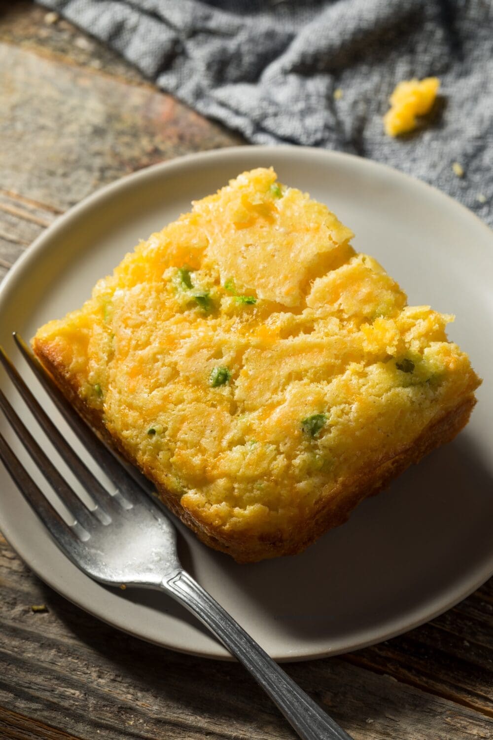 Low Calorie Jalapeño Cheddar Cornbread